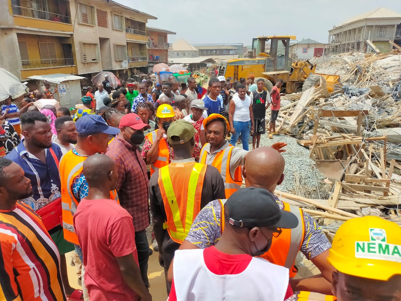 Soludo mourns as Anambra market building collapses, kills 5, injures 26 others 3 Anambra building collapse