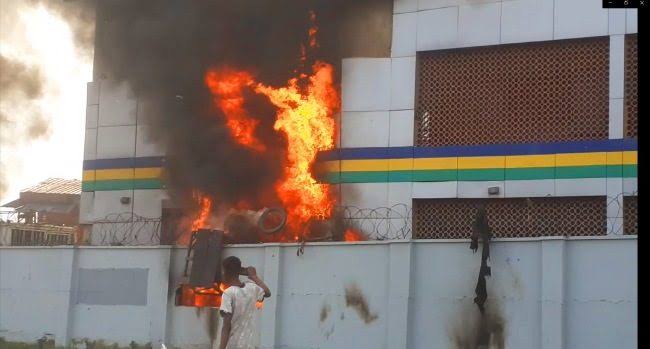Fire guts police divisional office in Kano 1 Police station on fire