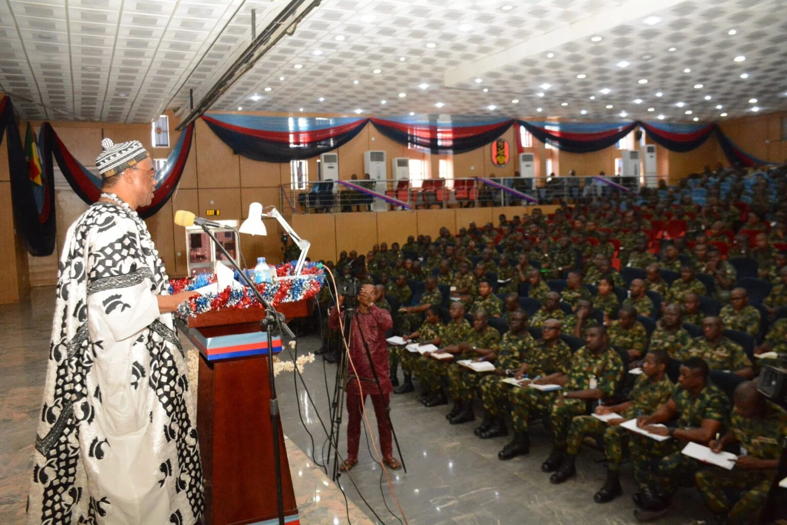 State Police will address national security gaps – Tor Tiv 1 The Tor Tiv, James Ayatse, delivering a lecture at the Senior Course 46 of the AFCSC on Wednesday in Kaduna.
