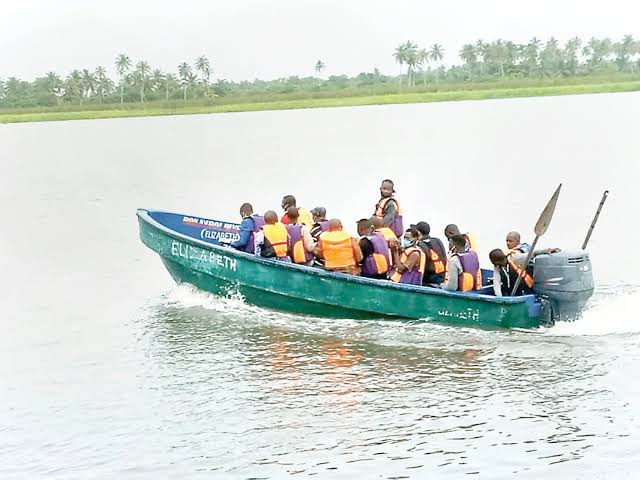 Woman commits suicide by jumping into river from moving boat in Lagos 1 Boat