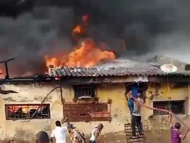 Fire razes 10 shops in Wuse Market, Abuja – FEMA