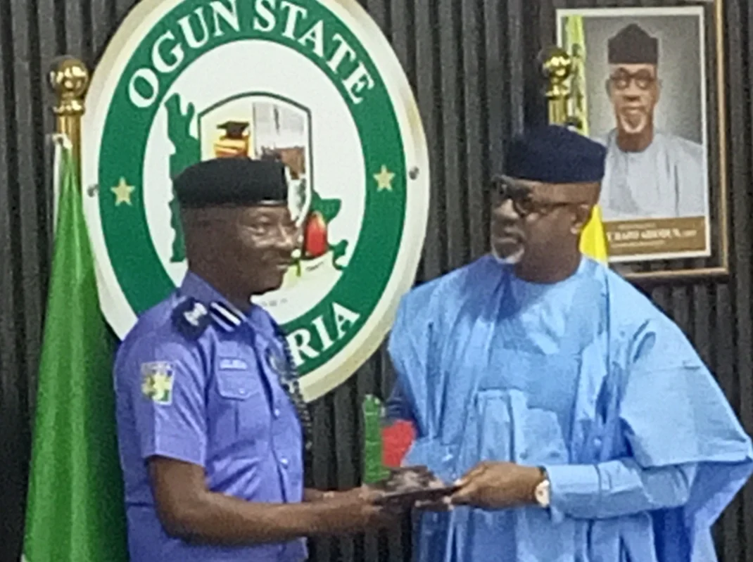Abiodun says Ogun encouraged by IGP’s efforts, donates 25 patrol vehicles, drones 1 The IG, Kayode Egbetokun, and Gov. Dapo Abiodun during the ceremony on Thursday.