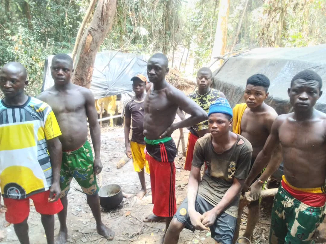 Ifumkpa: Cross River community where youths, foreigners connive for illegal mining 1 Some illegal miners at one of the mining sites in the Cross River National Park, Ifumkpa