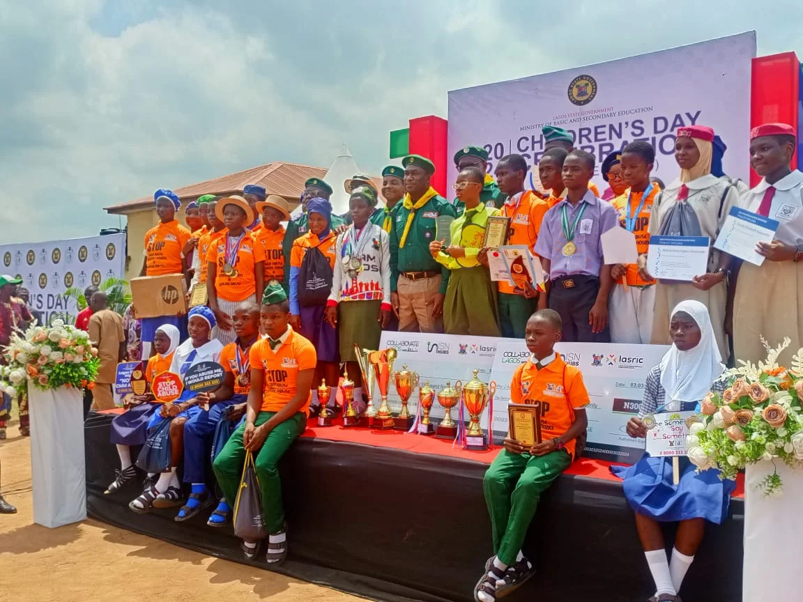 Children’s Day: Lagos Govt. enrolls 11,957 out-of-school children 2 Students who have excelled in various competitions in Lagos State.