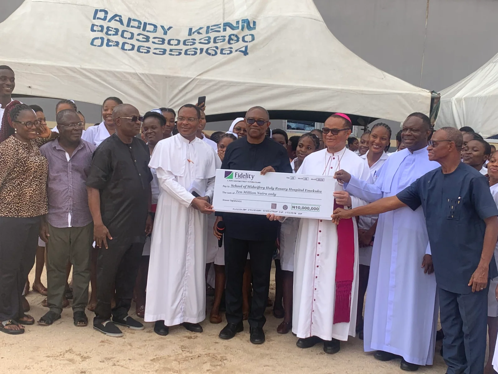 Investment in country’s health sector critical – Peter Obi 19 The LP Presidential Candidate in the 2023 General Elections, Mr Peter Obi, sandwiched by two priests, while presenting a cheque for N10 million donation to the Holy Rosary College of Nursing, Emekuku, Owerri, on Saturday.