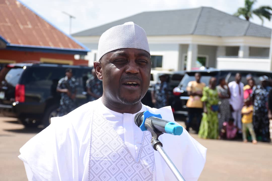 NAGIS DG splashes N10m on 100 vulnerable persons in Nasarawa 2 DG NAGIS, Sonny Agassi, speaking during the occasion to mark his 54th birthday and empowerment program.