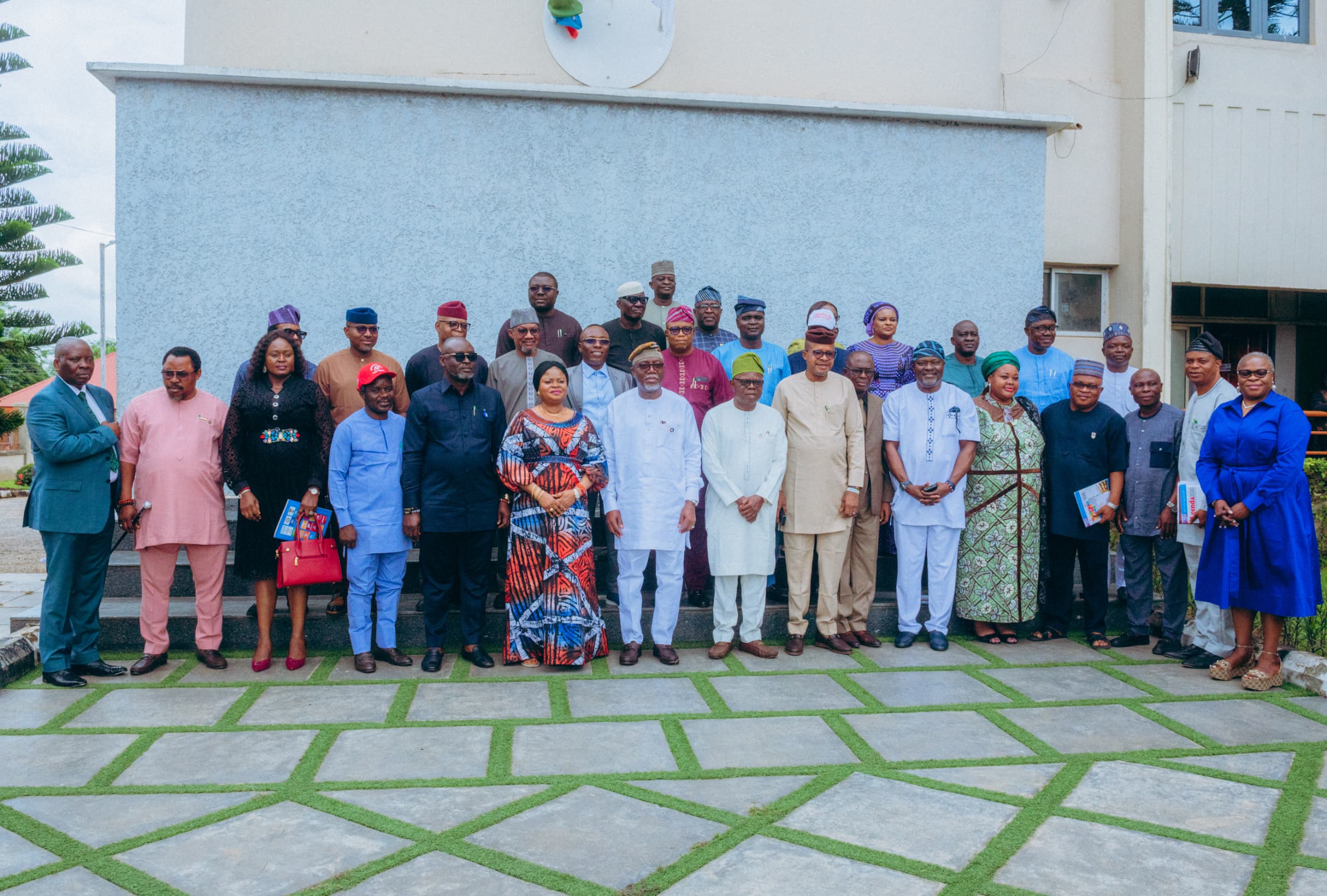 SSAP SDGs Princess Adejoke Orelope Adefulire Governor of Ondo State and members of the State EXCO during the the Advocacy and Sensitization Meeitng on Accelerating the SDGs 1