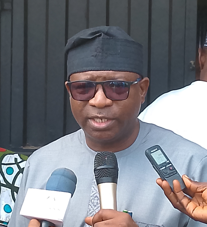 Chairman of Kogi State Electoral Commission, Mamman Nda Eri, addressing newsmen in Lokoja