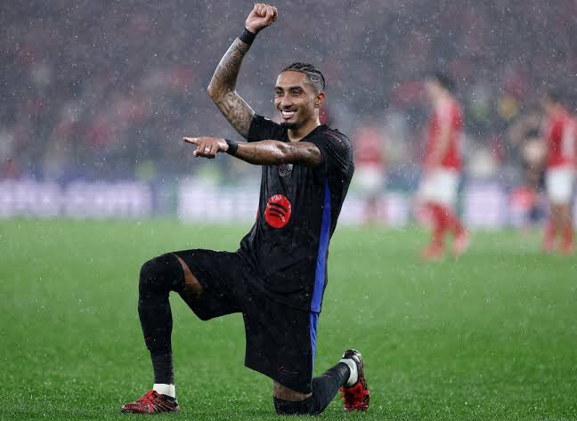 Late Raphinha strike earns FC Barcelona comeback win at Benfica 9 Barcelona champions league