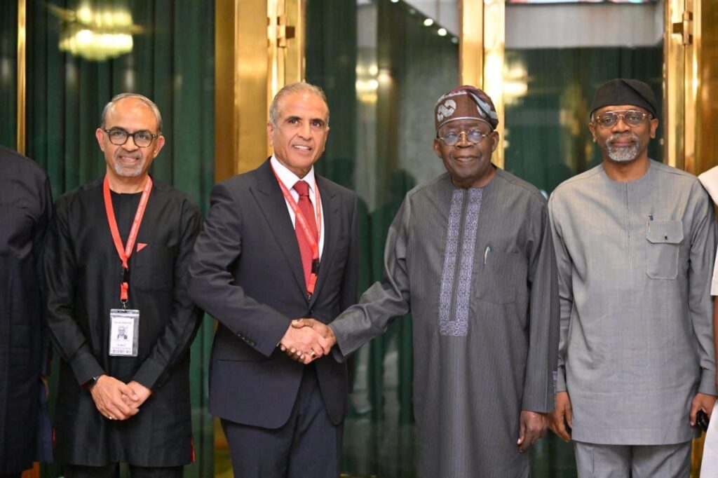 I’m pro-business, Tinubu tells Airtel chairman 1 President Bola Tinubu with Chairman Airtel, Sunil Mittal; Chief Executive Officer Airtel, Dinesh Balsingh and the Chief of Staff, Femi Gbajabiamila at the Presidential Villa, Abuja on Thursday