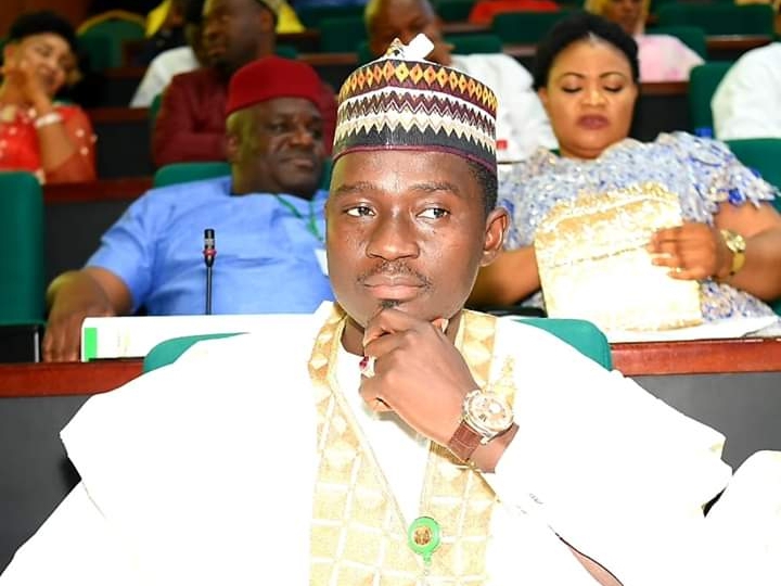 Ramadan: Zamfara lawmaker distributes foodstuff to 5000 households 1 Alhaji Kabiru Maipalace