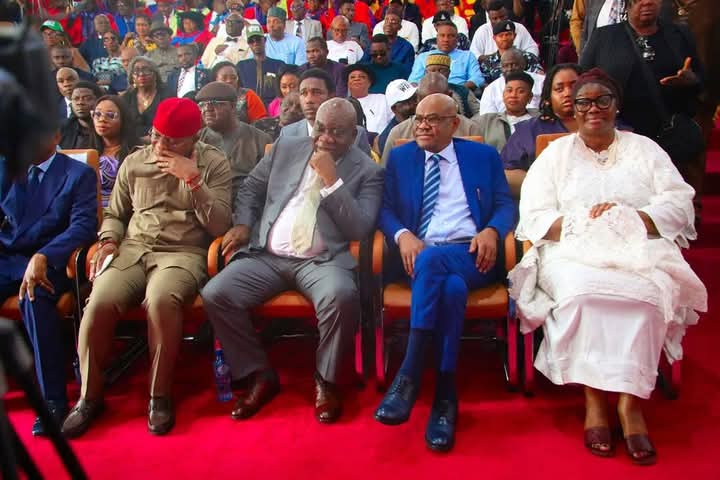 Justice Agim was esteemed honouree at UNICAL convocation did not accompany Wike– Supreme Court 2 Justice Emmanuel Agim (3rd left), FCT Minister, Nyesom Wike (2nd left); wife of Senate President, Mrs Ekaette Unoma Akpabio (right) and other dignitaries during the 50th anniversary and convocation ceremony of UNICAL