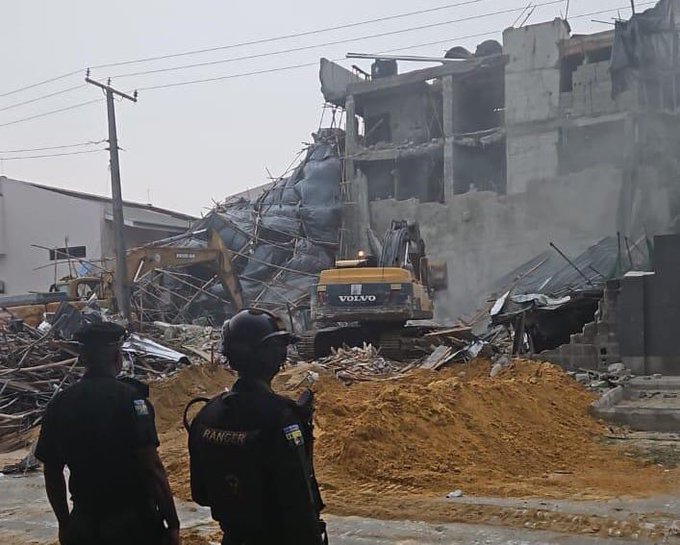 2 killed, 6 injured as Lagos building under construction collapses, 1 Lagos building collapse