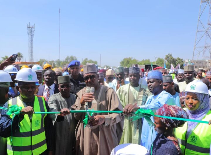 Zulum begins 7.1 km express road, Borno’s fourth flyover 6 Borno State Governor, Babagana Zulum flagging off the construction of a 7.1 km terminus junction to Molai express road