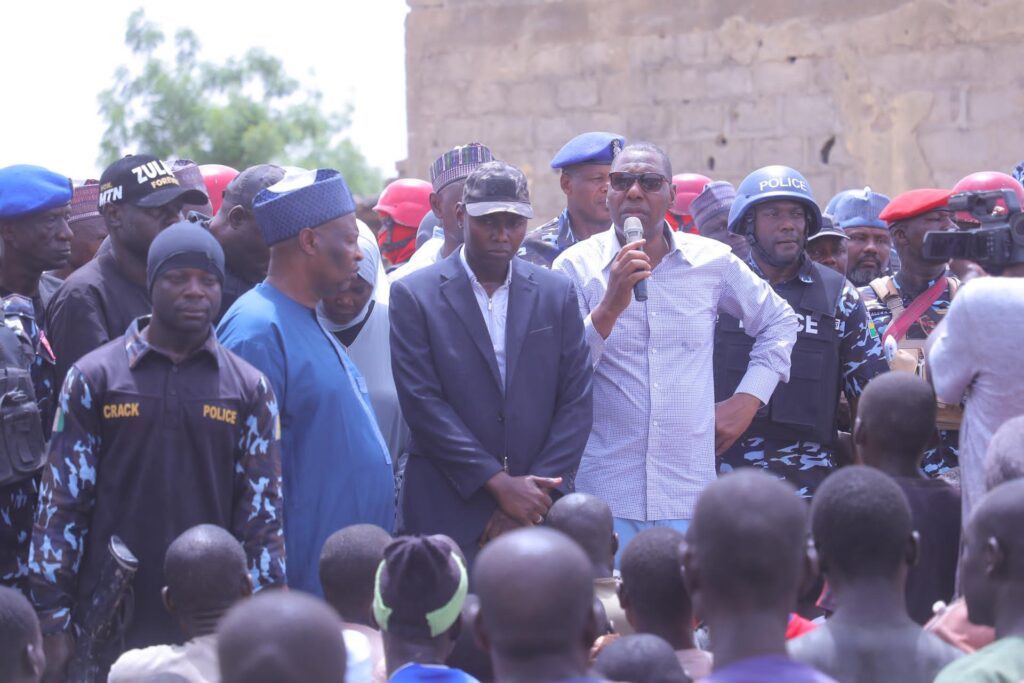 Boko Haram: Zulum visits Wulgo, after Marte, Kala-Balge sympathy visits 1 Borno State Governor Babagana Zulum addressing residents of Wulgo town on Tuesday