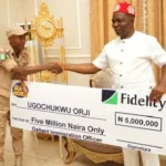 Anambra Industrialist rewards NIS officer N5m for arresting fleeing ritualist