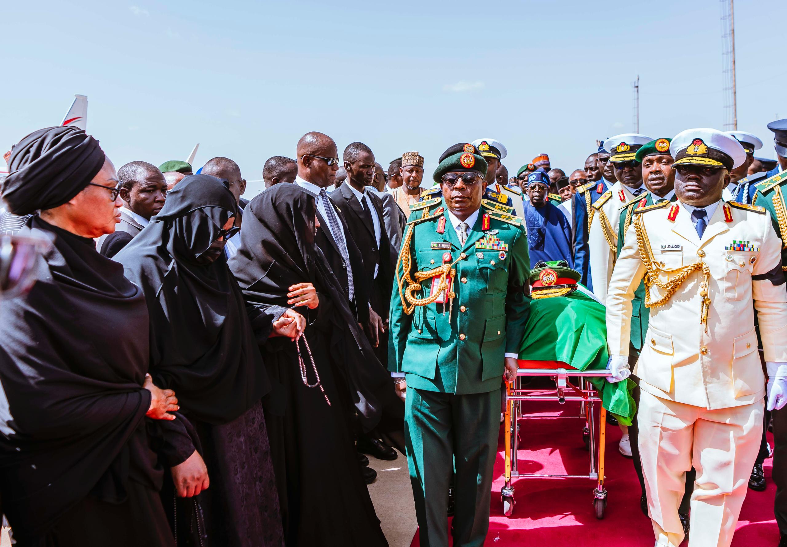 Buhari's body arrives in Katsina for final farewell (+PHOTOS) 4 Solemn moment as President Tinubu, VP Shettima, and government officials receive the remains of former President Muhammadu Buhari at Katsina Airport ahead of his burial in Daura today.