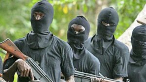 Armed robbers attack bank customer in Ibadan, injure policeman 4 Gunmen