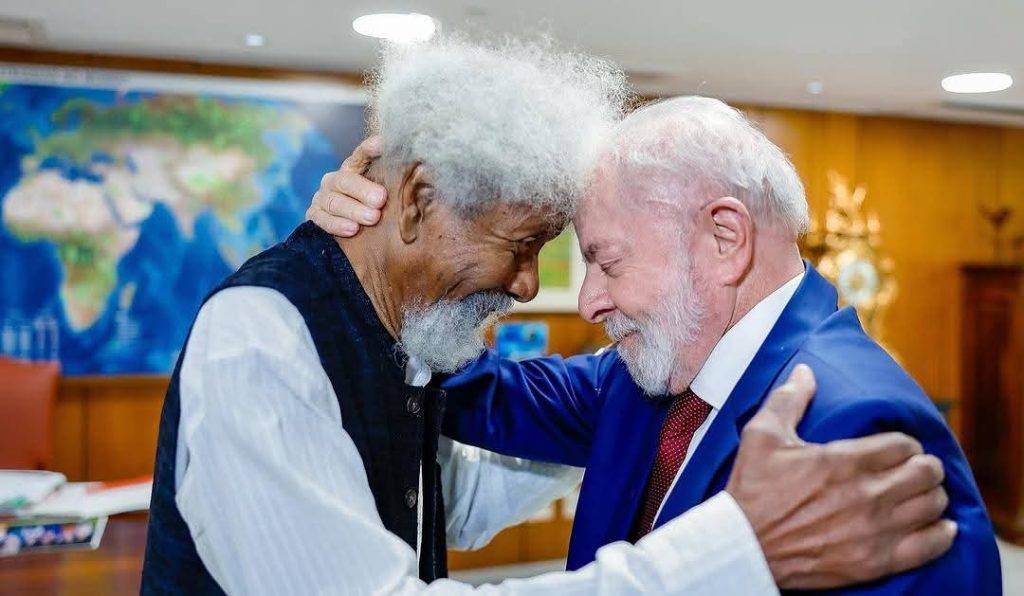 Soyinka champions Nigeria-Brazil cultural bridge with literary gift 1 Brazilian President, Luiz Inácio da Silva has hosted Nobel laureate, Wole Soyinka.