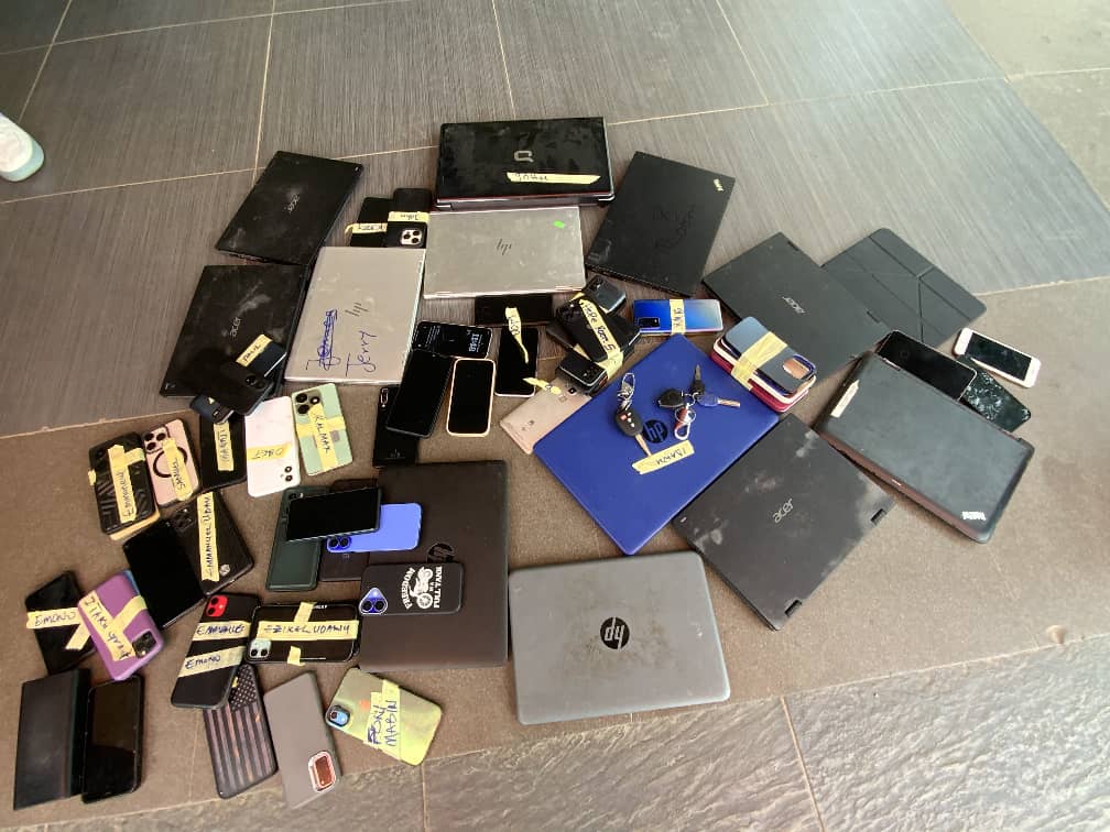 EFCC arrests Yahoo boys