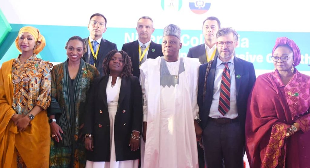 In historic move, Nigeria, Colombia sign MoU to strengthen political, economic, bilateral ties 1 Nigeria, Colombia sign MoU to strengthen political ties