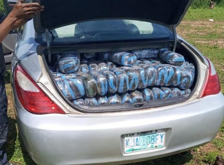 Nigerian Army intercepts vehicle with hard drugs