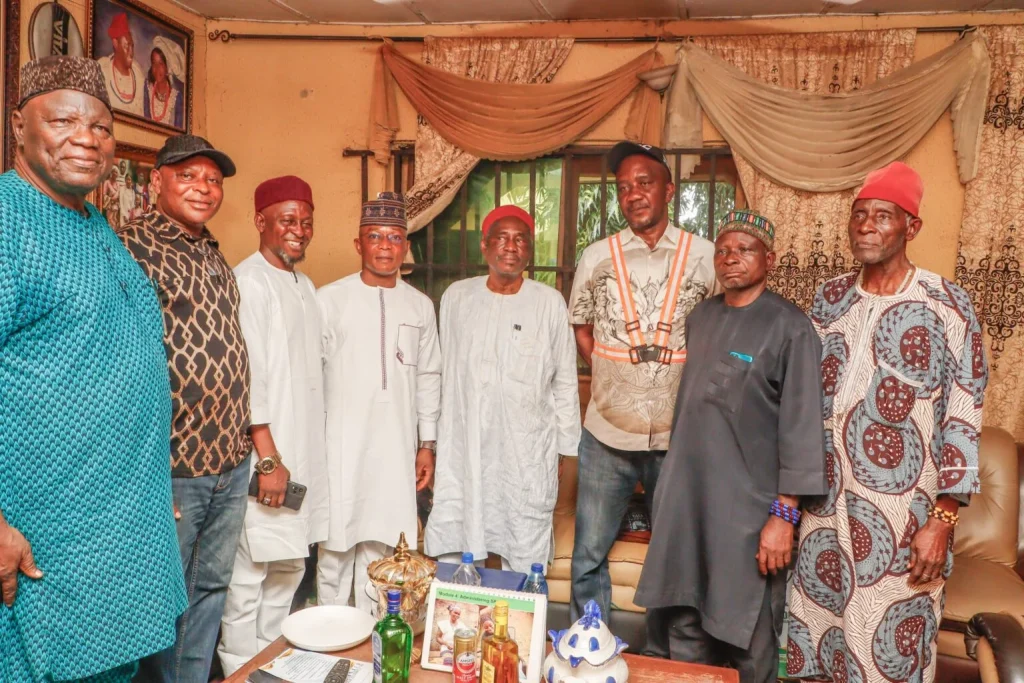 “Ibaji is not alone”: Ododo mourns victims of devastating boat tragedy 1 Ododo visits Ejeh Ibaji over Boat mishap at River Niger