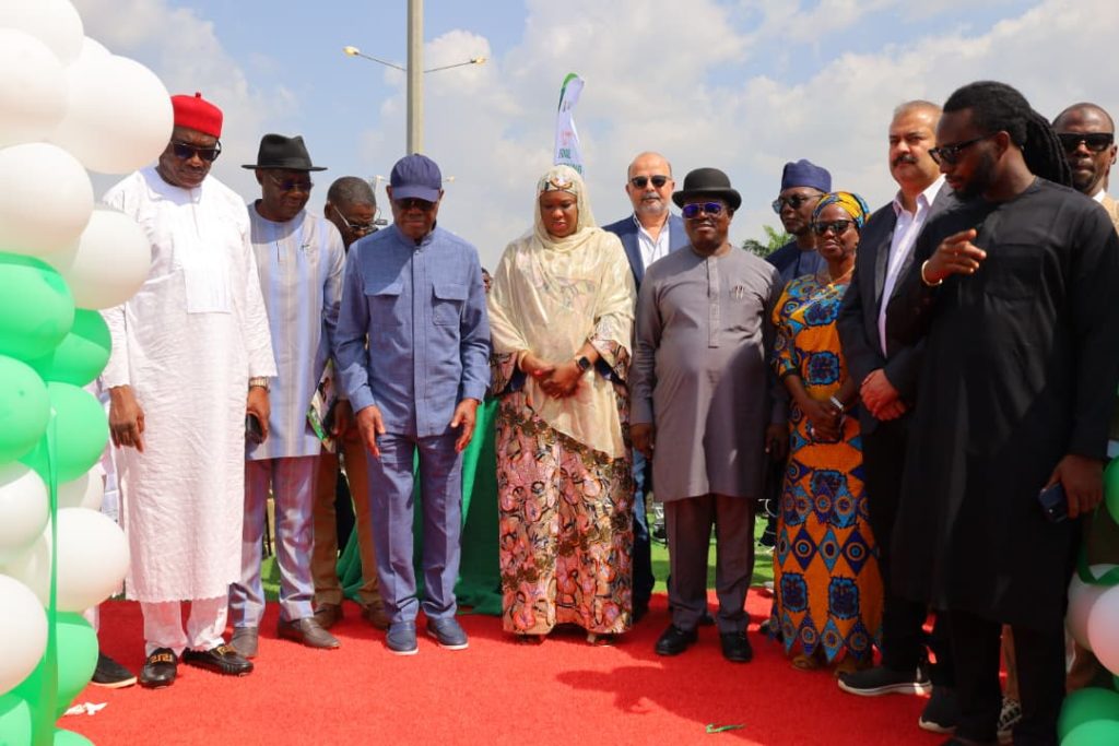 FCT Minister, Nyesom Wike, FCT Minister of State, Mariya Mahmood amongst others during the commissioning the newly Provided Engineering Infrastructure in Wuye District. Photo credit: @OlayinkaLere