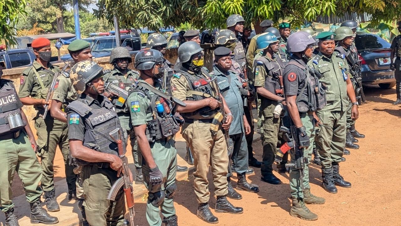 Nigerian Police operatives