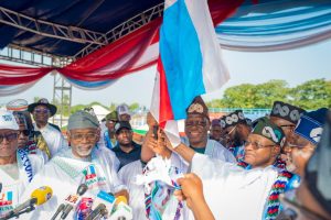 Southern Kaduna becomes APC stronghold as Senator Katung, lawmakers defect to ruling party 4 Senator Katung, lawmakers defect to r