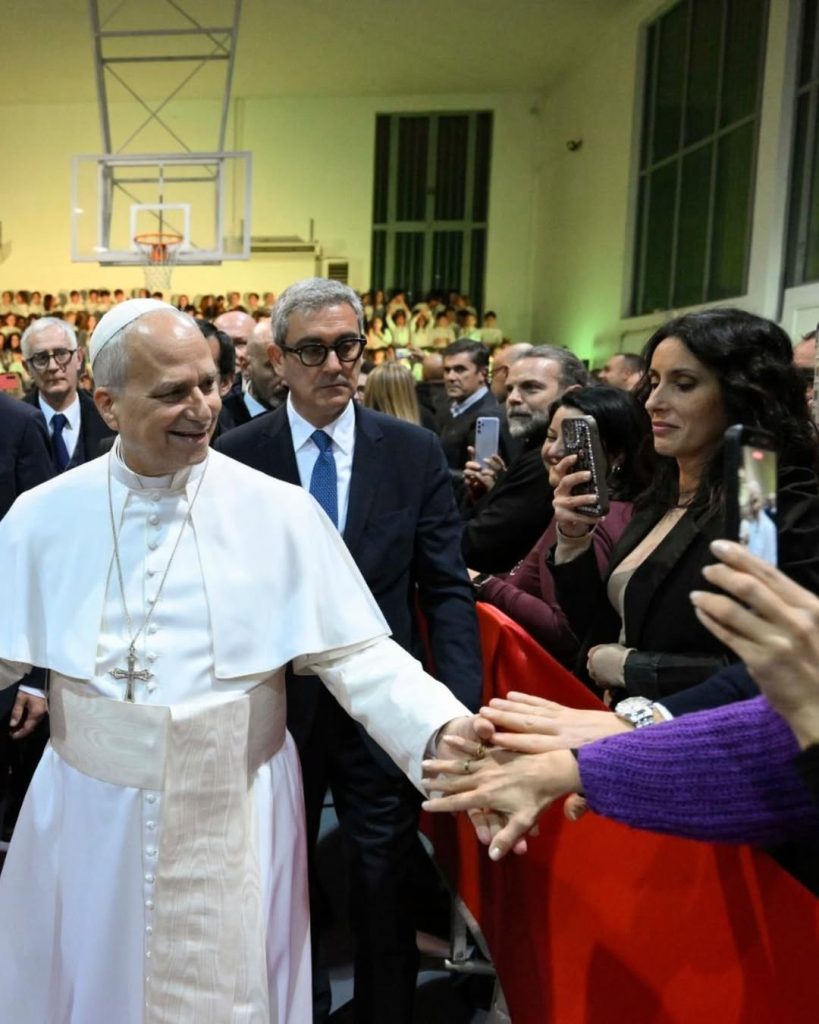 Pope Leo attends School Christmas event1