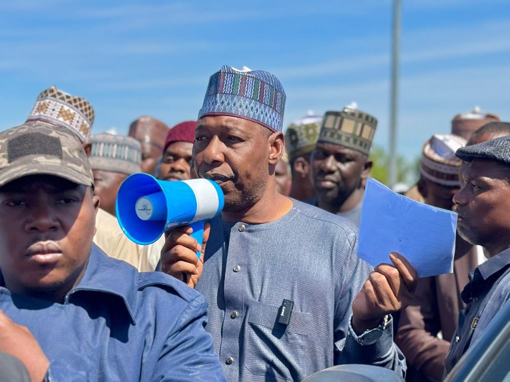 Zulum visits frontline troops in Mairari, inspects dilapidated FGC Monguno