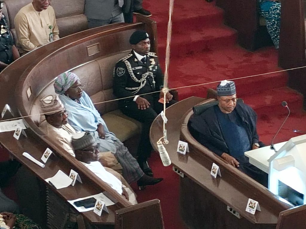 Uba Sani presents N985.9bn 2026 budget, prioritises infrastructure, education and security 1 kaduna State Governor Una Sani presents budget