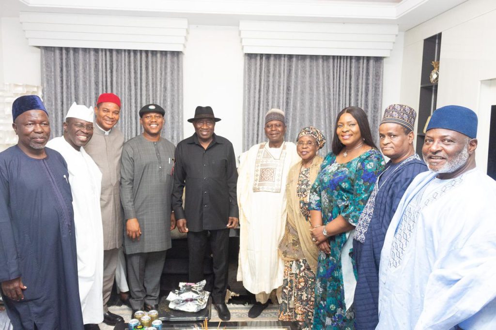 Former President Good luck Jonathan and members of the National Working Committee (NWC) of the party, led by the National Chairman, Dr. Kabiru Tanimu Turaki, SAN, during a high-level consultative meeting held at his private office in Abuja on Tuesday evening. Photo credit: @OfficialPDPNig/X