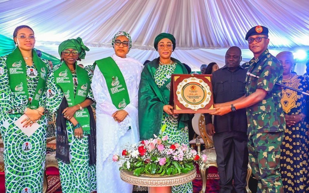 Nigerian first lady donates 3 mobile ambulances to Taraba Govt, NYSC