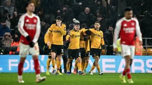 Arsenal draws with Wolves