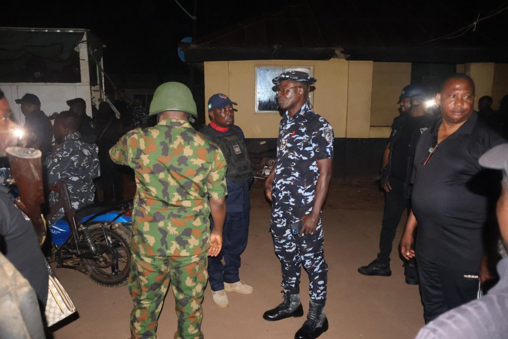 Edo police, Army arrest 113 kidnappers in dawn raids on Agbede, Iruekpen Zangos