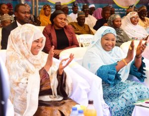 Ganduje lauds Mahmoud's empowerment initiative in Kano, seeks reconciliation with Kwankwaso