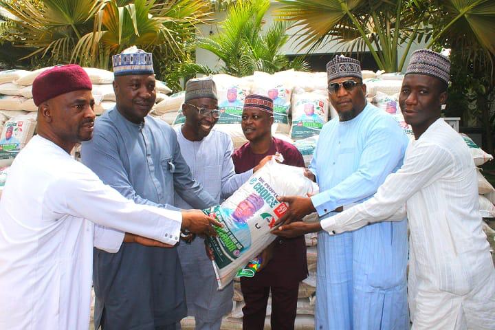 Hon AGB distributes rice in Kaduna PDP