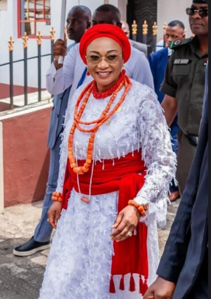 The First Lady, Oluremi Tinubu was conferred with the traditional title of Utukpa-Oritse of Warri Kingdom alias Ugbone