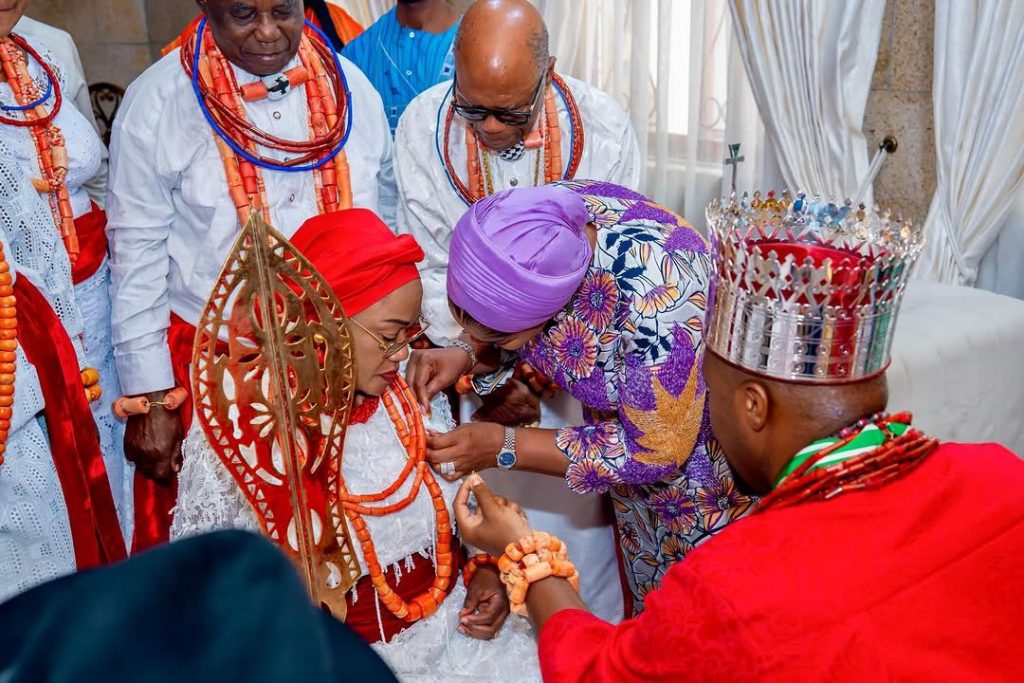 The First Lady, Oluremi Tinubu was conferred with the traditional title of Utukpa-Oritse of Warri Kingdom alias Ugbone