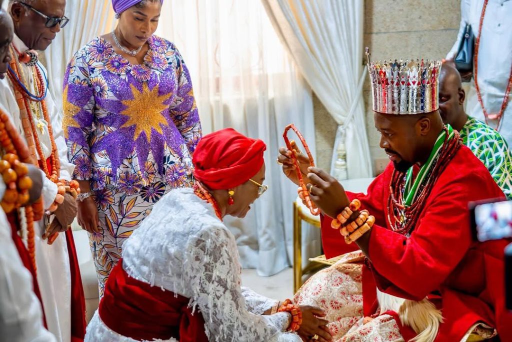 The First Lady, Oluremi Tinubu was conferred with the traditional title of Utukpa-Oritse of Warri Kingdom alias Ugbone