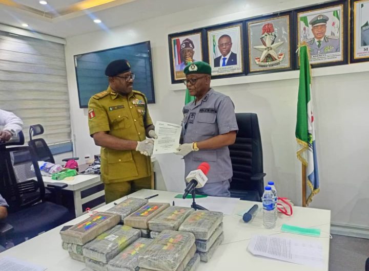 customs recover cocaine