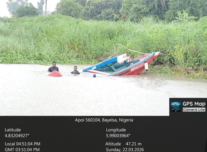 Nigerian Navy rescues 7, launches search for missing victims