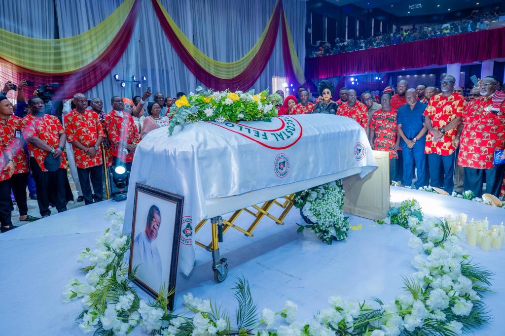 Obi, Otti, other dignitaries pay tribute as Rev. Uma Ukpai is laid to rest in Umuahia 2 Obi Otti other dignitaries pay tribute as Uma Ukpa