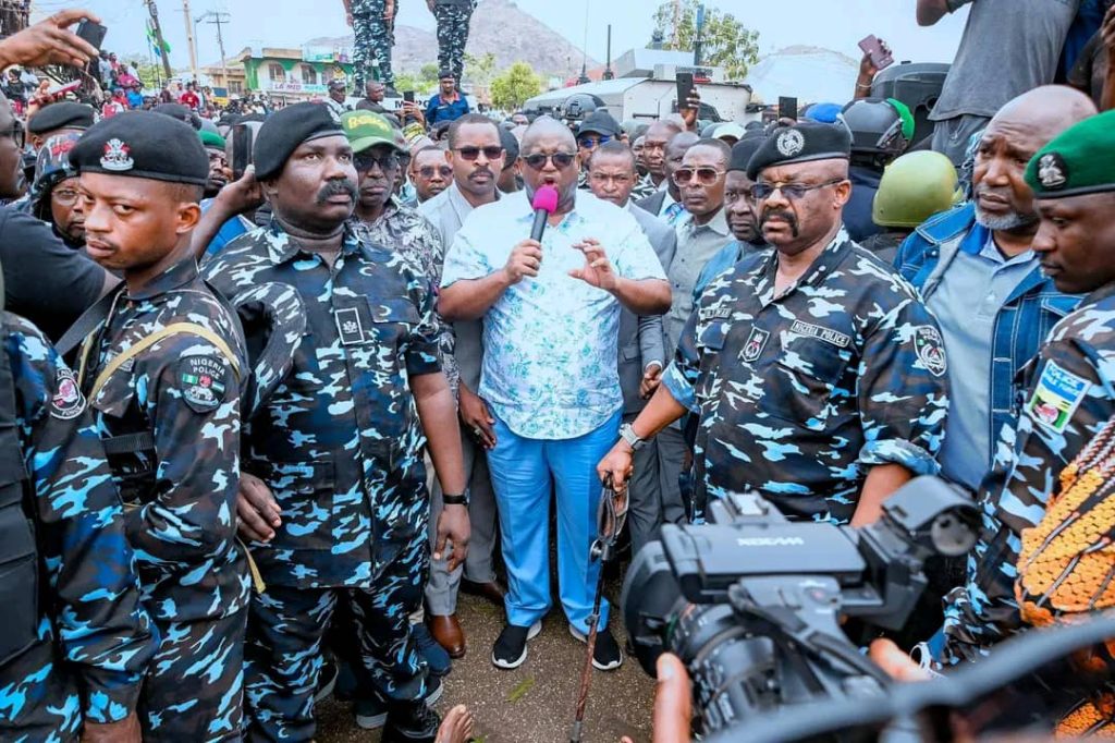 Mutfwang visits Angwan Rukuba in Jos, vows justice for victims of terrorist attack 3 Mutfwang visits Angwan Rukuba in Jos, vows justice for victims of terrorist attack