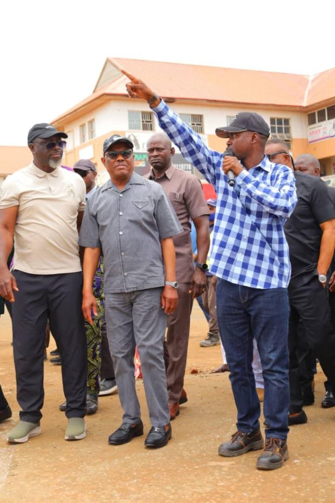 Wike inspecrts Karu roads
