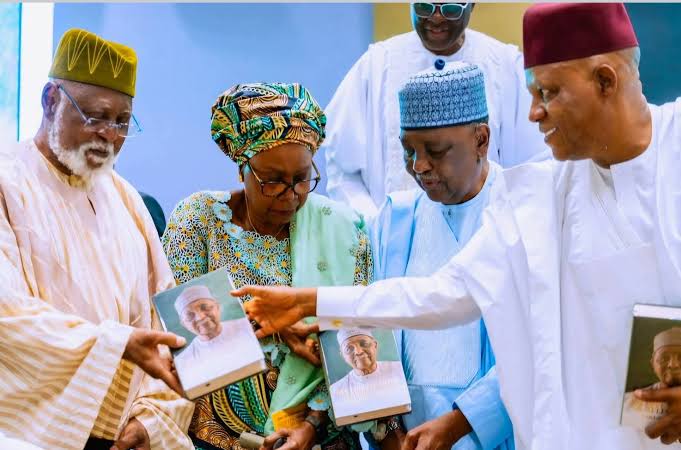 Danjuma, Dangote donate billions at Gowon's autobiography launch in Abuja 1 Danjuma, Dangote donate billions at Gowon's autobiography launch in Abuja