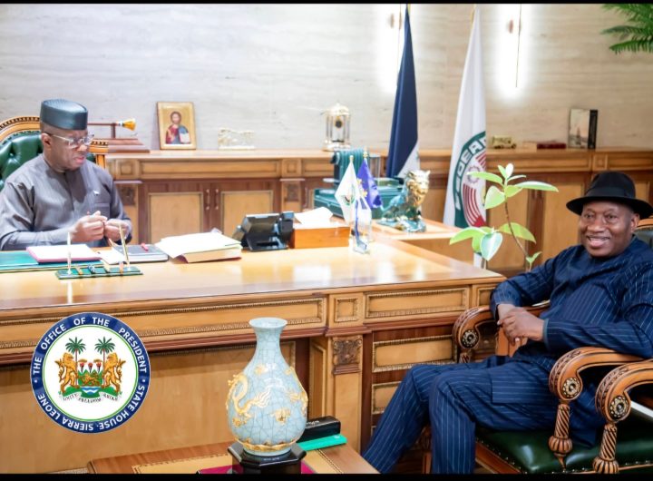 Jonathan meets Sierra Leone President Bio in Freetown, discusses West Africa’s stability 5 Jonathan meets Sierra Leone President Bio in Freetown, discusses West Africa’s stability