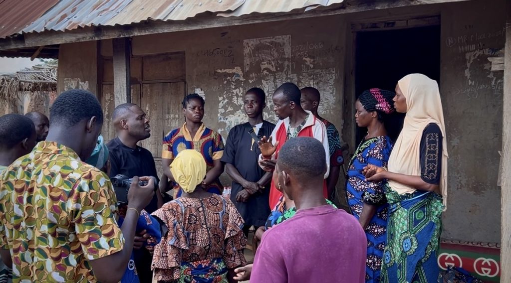 “They should take me and return my wife and baby” – Man whose family was abducted in Oyo cries out 1 “They should take me and return my wife and baby” – Man whose family was abducted in Oyo cries out